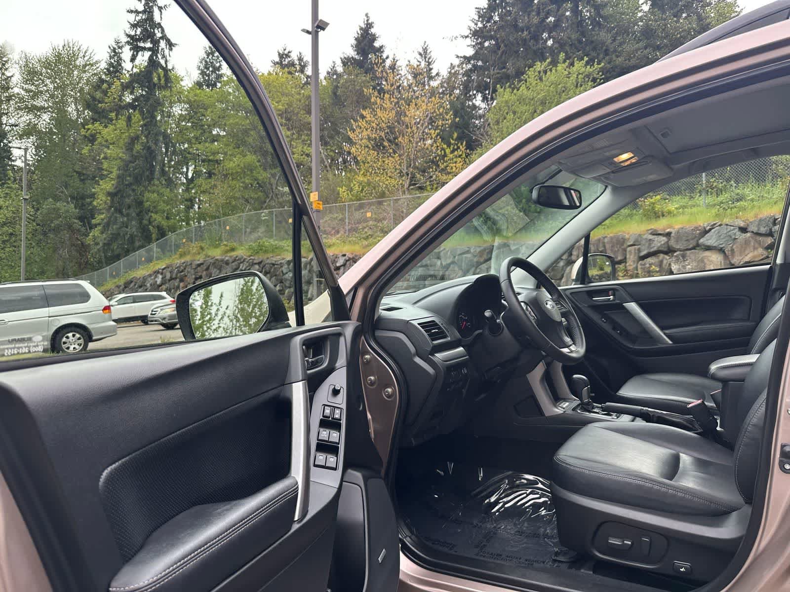 Used 2015 Subaru Forester 2.5i Touring w/ Rugged Package #2 AWD/4WD image 18