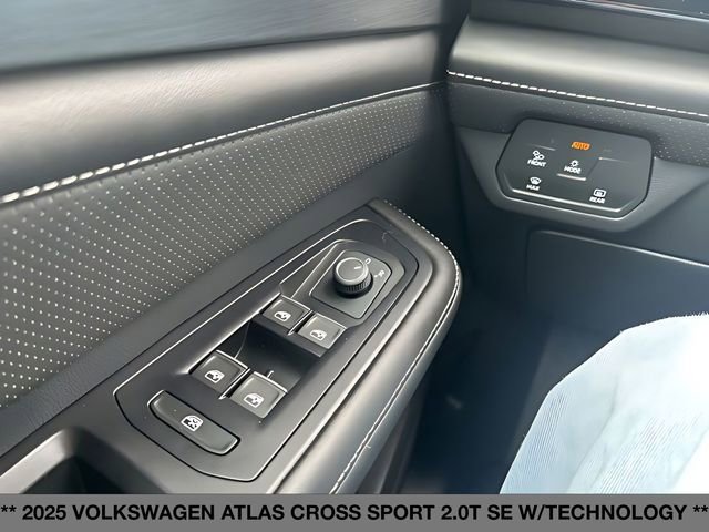 Used 2025 Volkswagen Atlas Cross Sport SE image 23