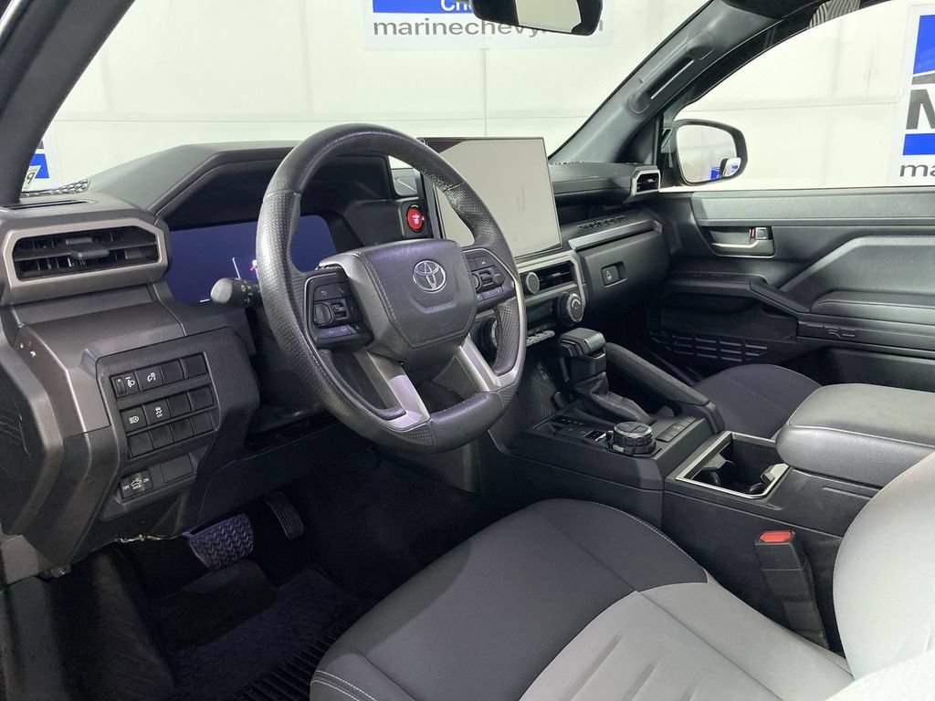 Used 2024 Toyota Tacoma TRD Off-Road AWD/4WD image 15