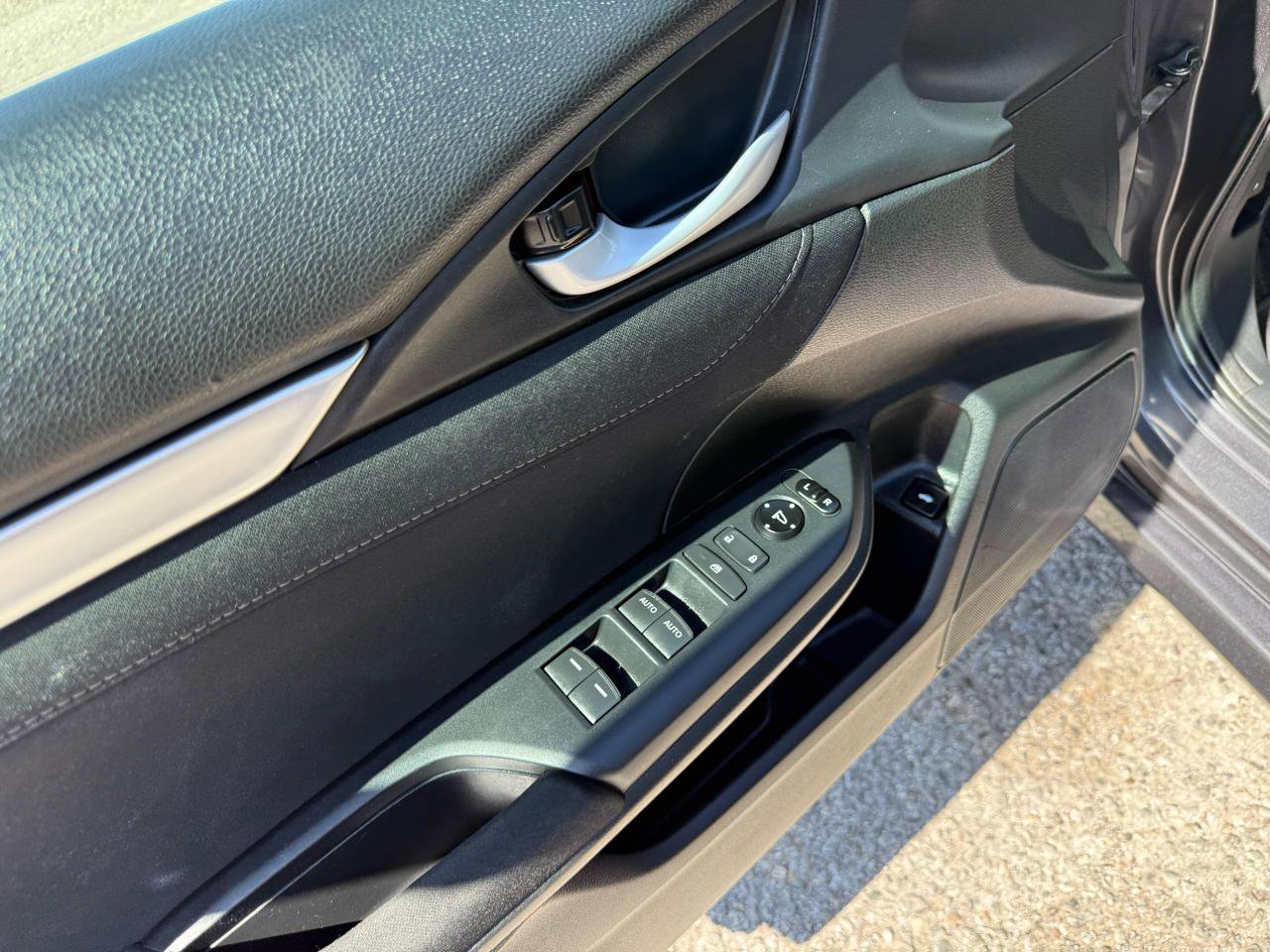 Used 2016 Honda Civic EX-T image 12