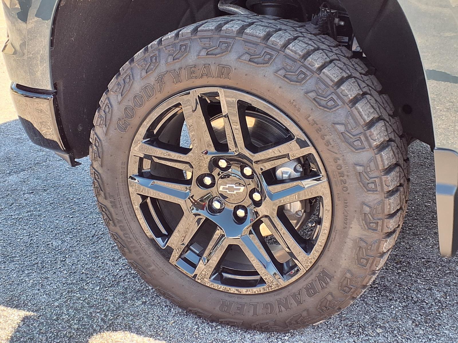 Used 2026 Chevrolet Silverado 1500 LT Trail Boss w/ Safety Package AWD/4WD image 30