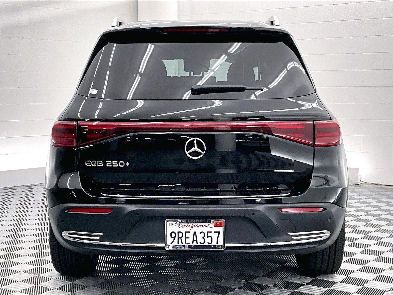 Certified 2024 Mercedes-Benz EQB 250+ image 3