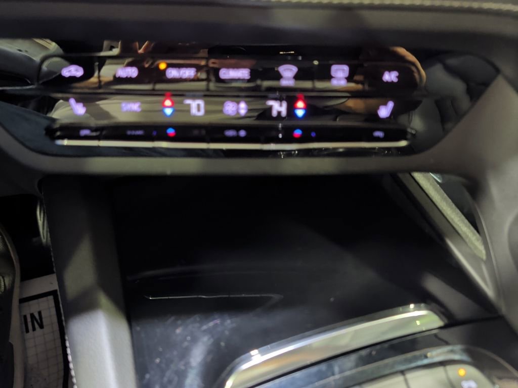 Used 2021 Buick Envision Essence w/ Technology Package I AWD/4WD image 24