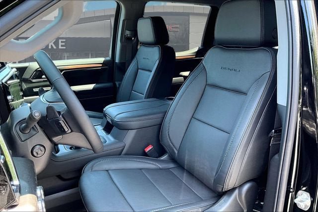New 2026 GMC Sierra 1500 Denali w/ Denali Reserve Package AWD/4WD image 10