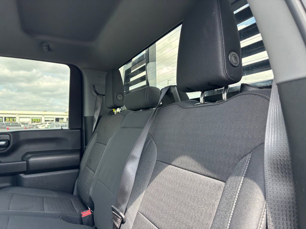 Used 2025 Chevrolet Silverado 2500 Custom w/ Custom Value Package image 23