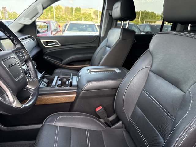 Used 2019 GMC Yukon XL Denali w/ Denali Ultimate Package AWD/4WD image 5