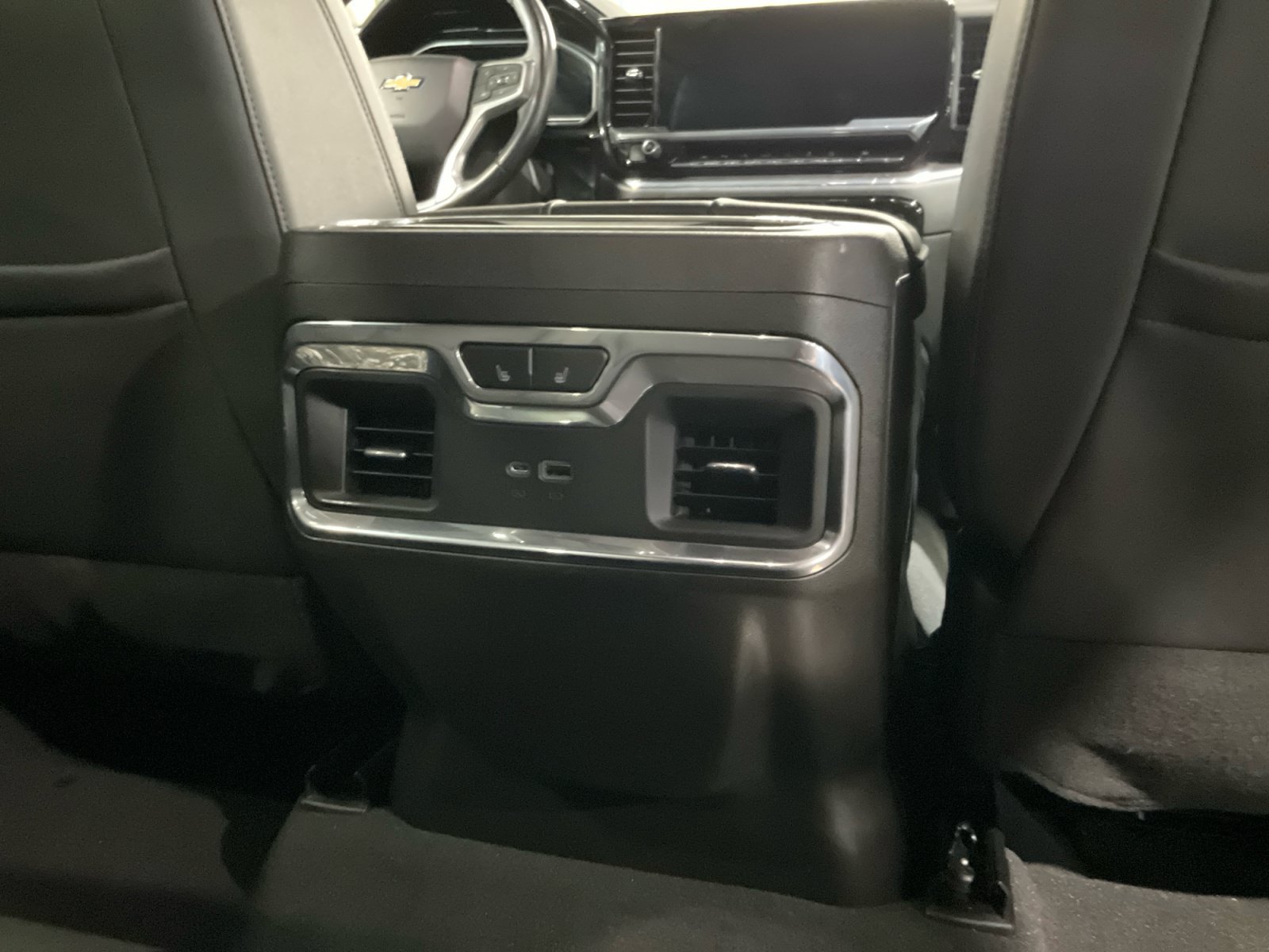 Used 2023 Chevrolet Silverado 1500 LTZ AWD/4WD image 25