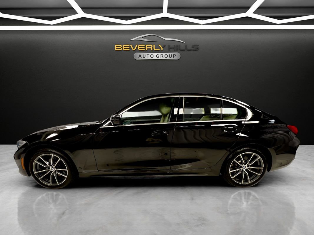 Used 2021 BMW 330i xDrive Sedan w/ Convenience Package image 2