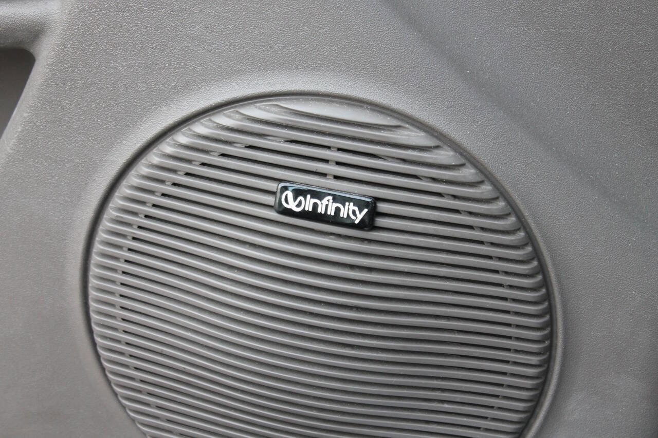 Used 2004 Chrysler Sebring Limited w/ Leather Interior Group FWD image 38