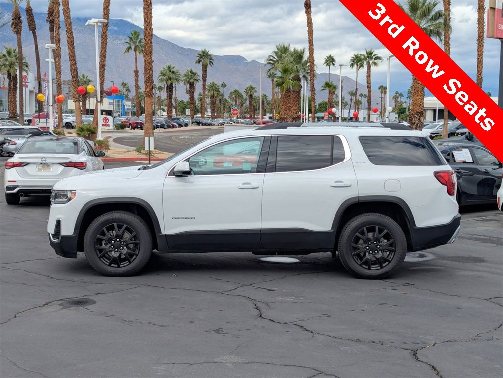 Used 2023 GMC Acadia SLE w/ Driver Convenience Package image 3