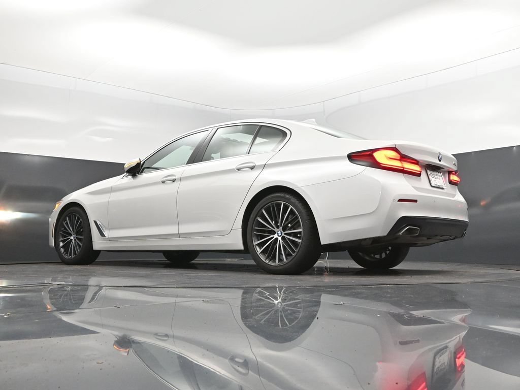 Certified 2023 BMW 530i w/ Premium Package RWD image 40