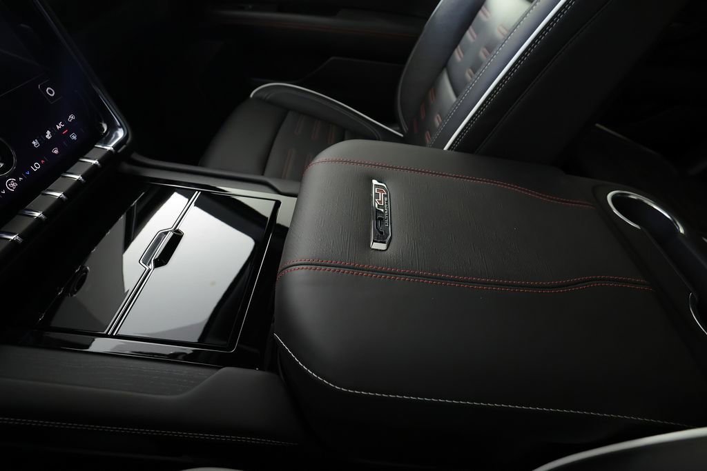 Used 2026 GMC Yukon AT4 Ultimate image 43