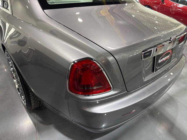 Used 2010 Rolls-Royce Ghost image 43