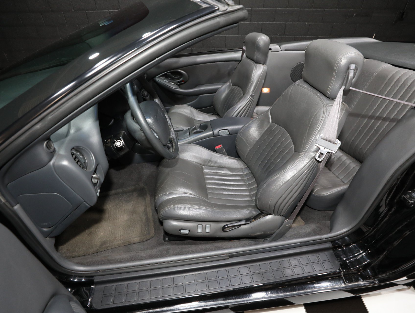 Used 1999 Pontiac Firebird Trans Am RWD image 62