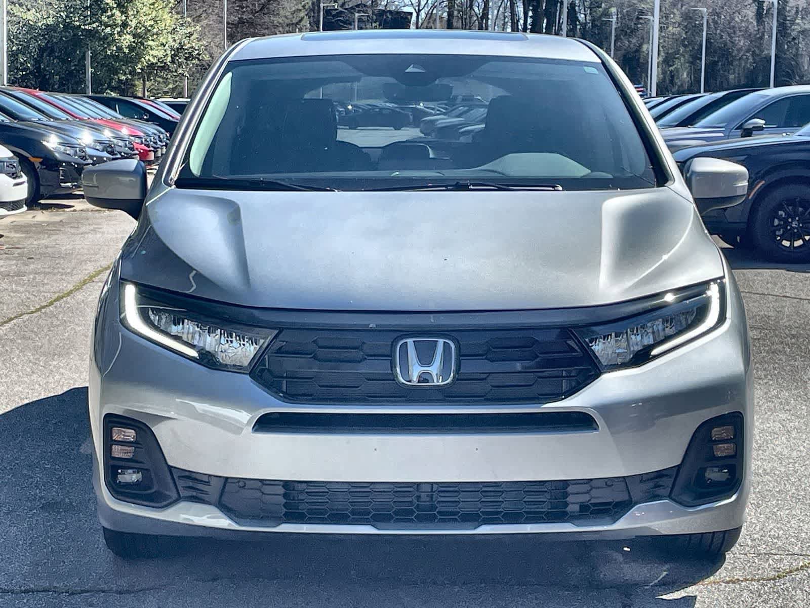 New 2026 Honda Odyssey Touring image 6