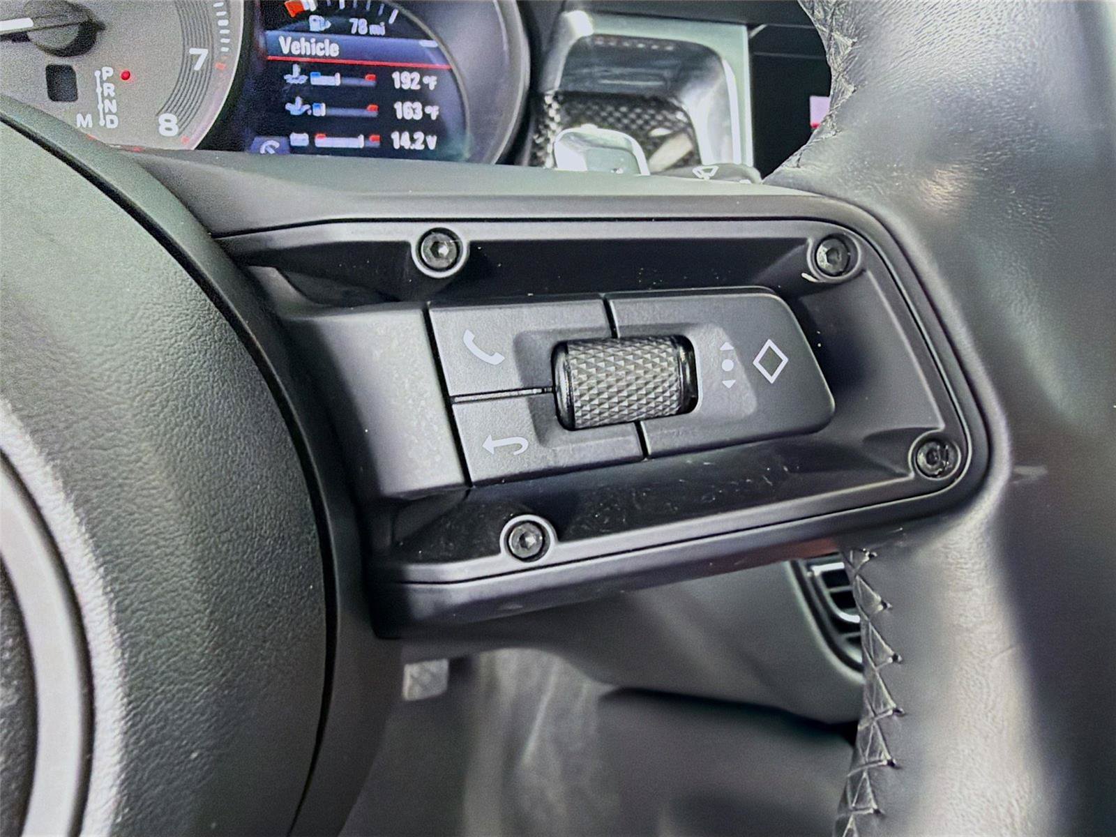 Certified 2023 Porsche Macan Turbo AWD/4WD image 13