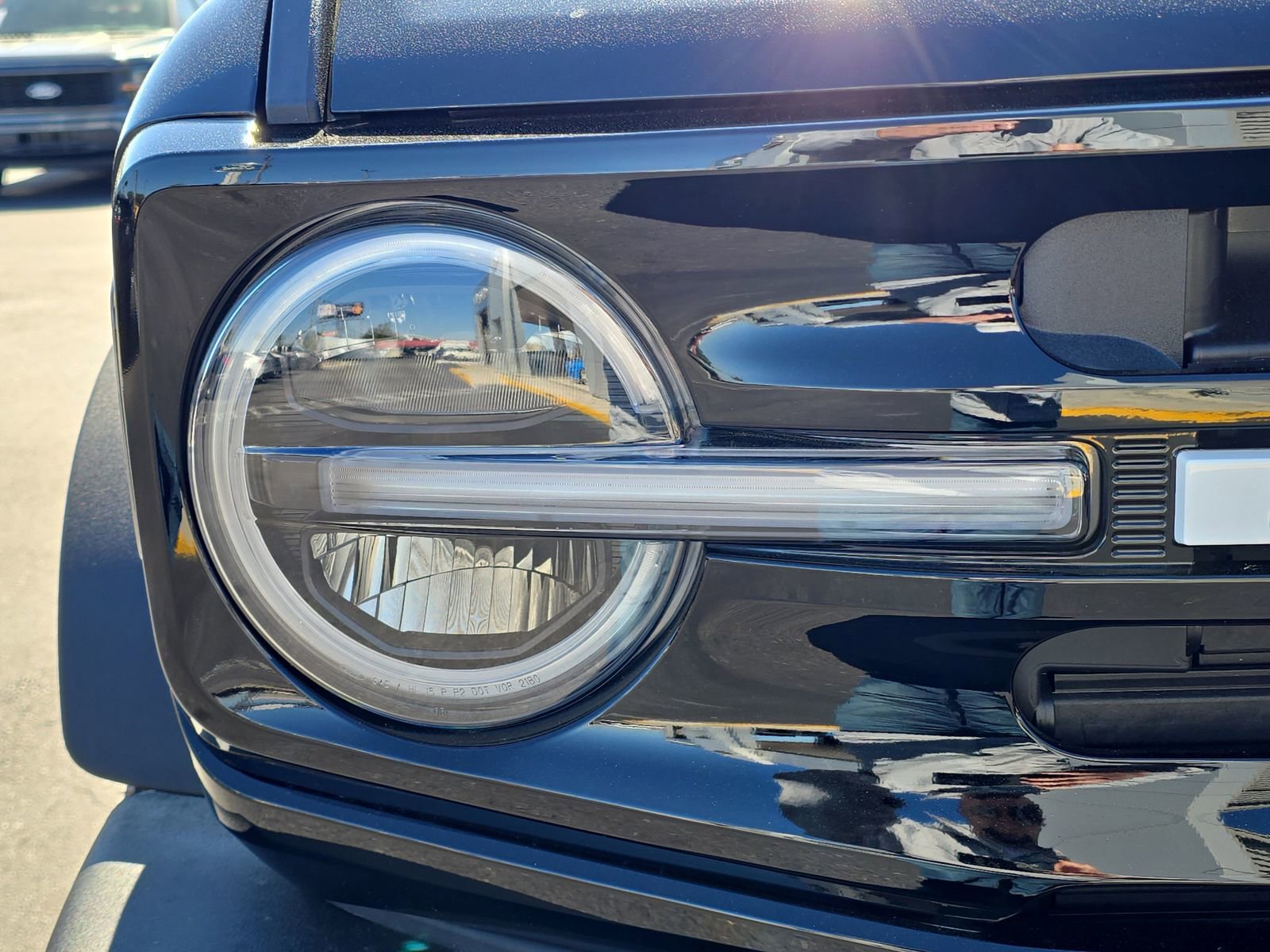 New 2025 Ford Bronco Outer Banks w/ Sasquatch Package image 7