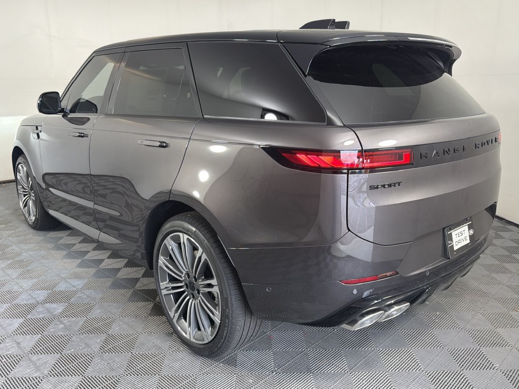 New 2027 Land Rover Range Rover Sport Dynamic SE AWD/4WD image 3