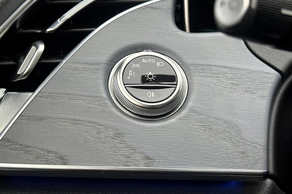Certified 2026 Mercedes-Benz E 53 AMG e 4MATIC Sedan image 36