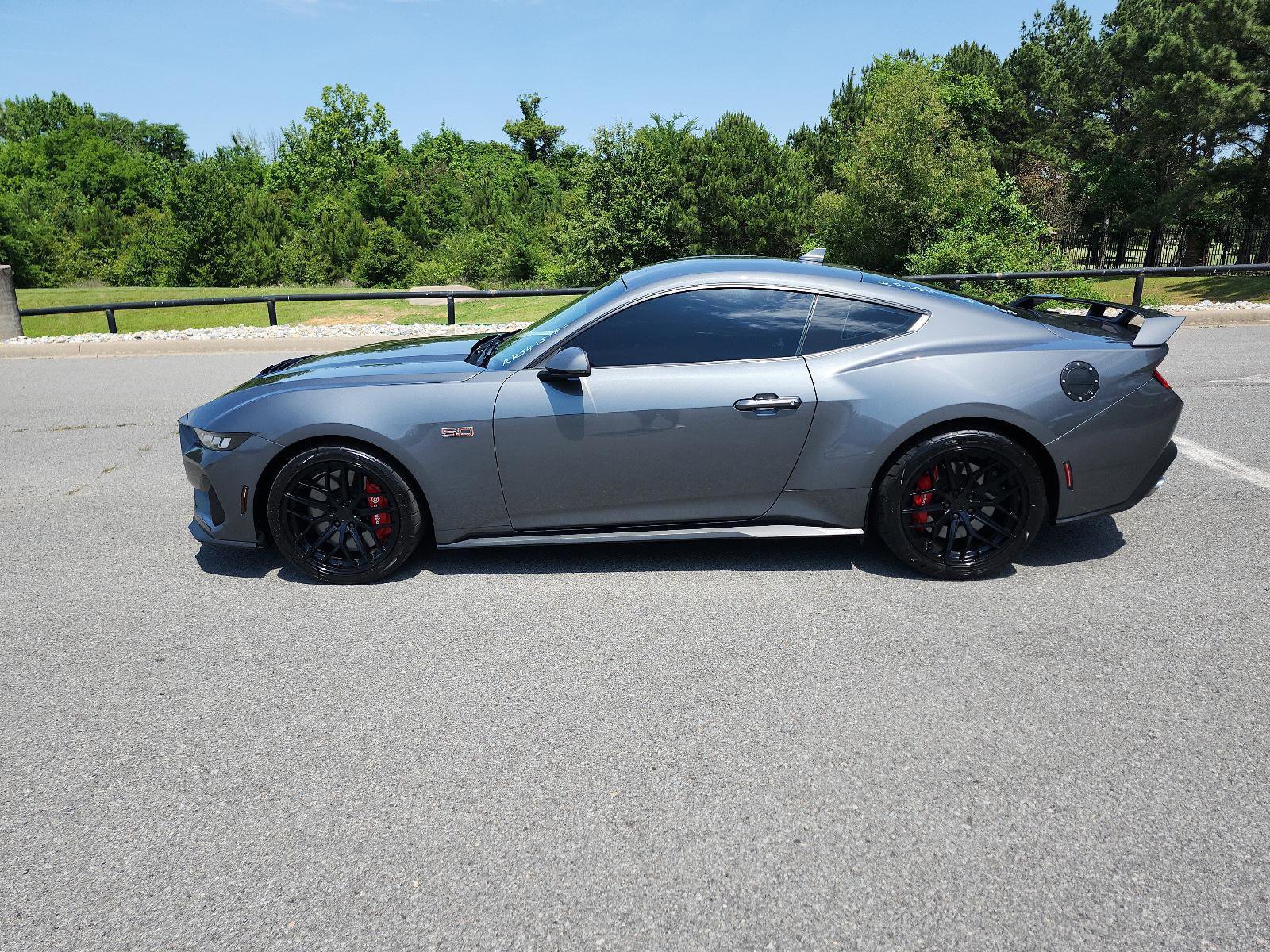 Used 2024 Ford Mustang GT Premium w/ GT Performance Package RWD image 2