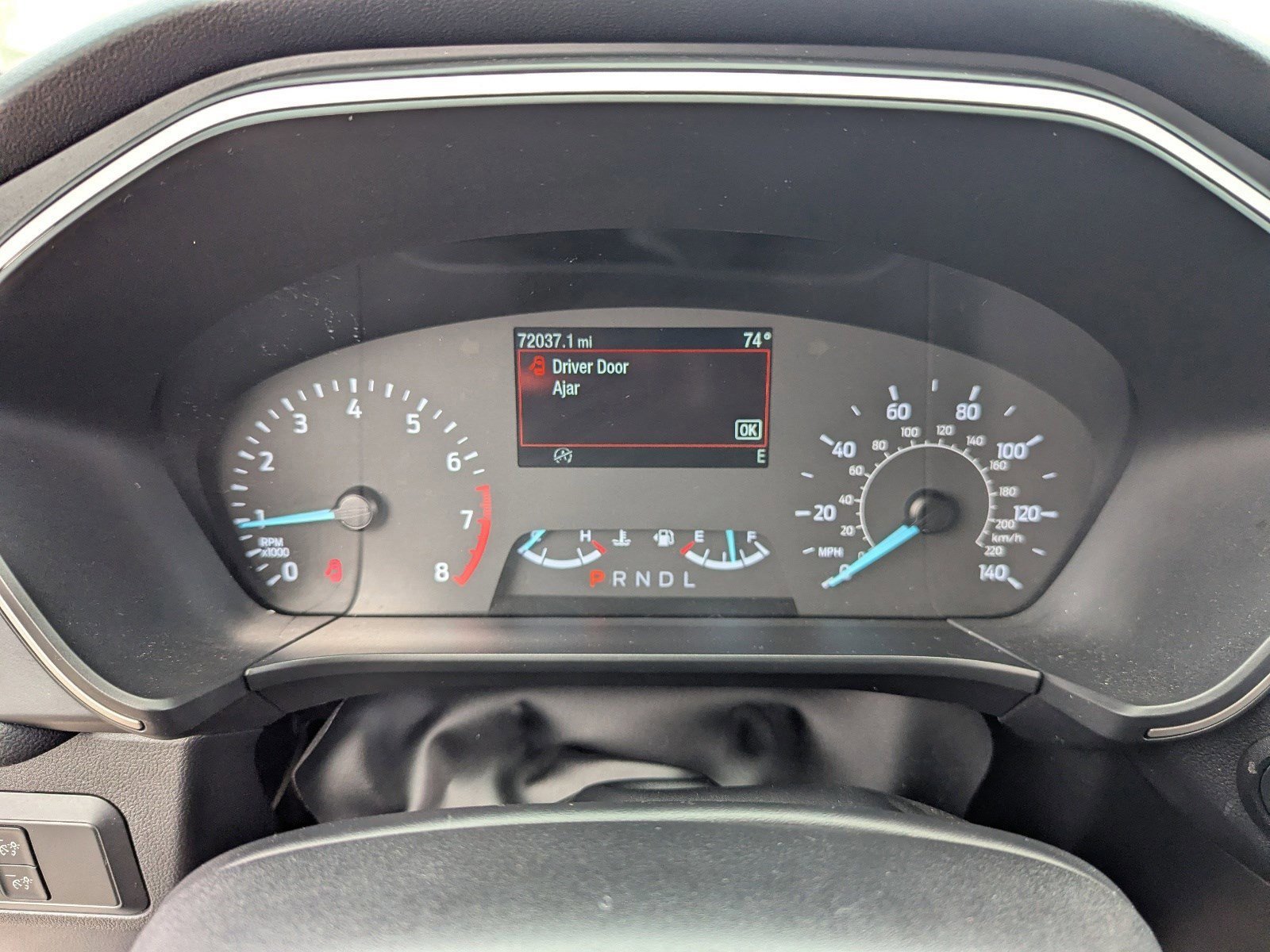 Used 2022 Ford Escape SE w/ SE Sport Appearance Package image 33