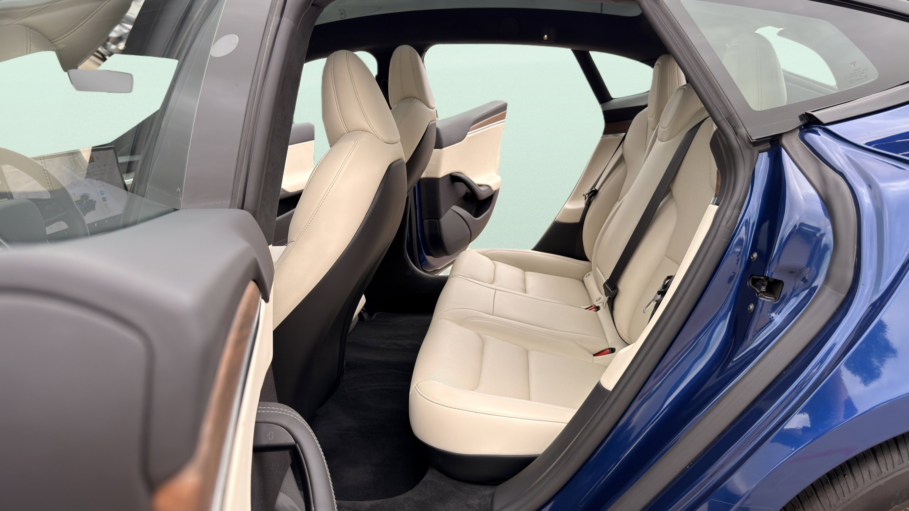 Used 2025 Tesla Model S image 25