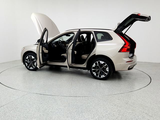 New 2026 Volvo XC60 T8 Plus w/ Protection Package Premier image 12