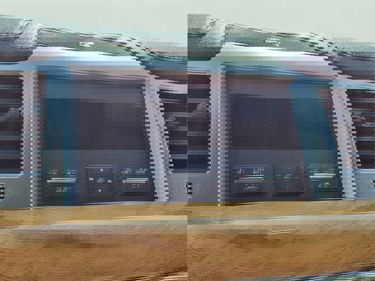 Used 2011 Lincoln MKS image 17