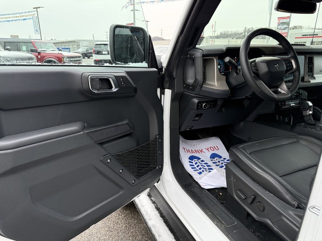 New 2025 Ford Bronco Outer Banks w/ Sasquatch Package image 11