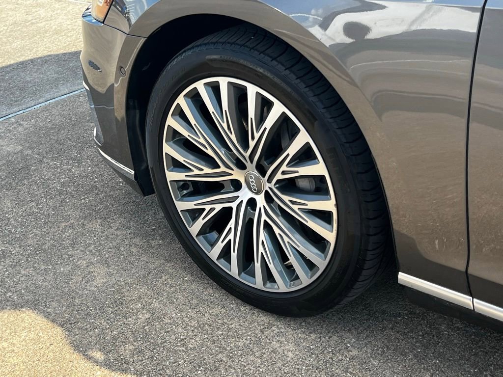 Used 2019 Audi A8 L 3.0T w/ Executive Package image 17