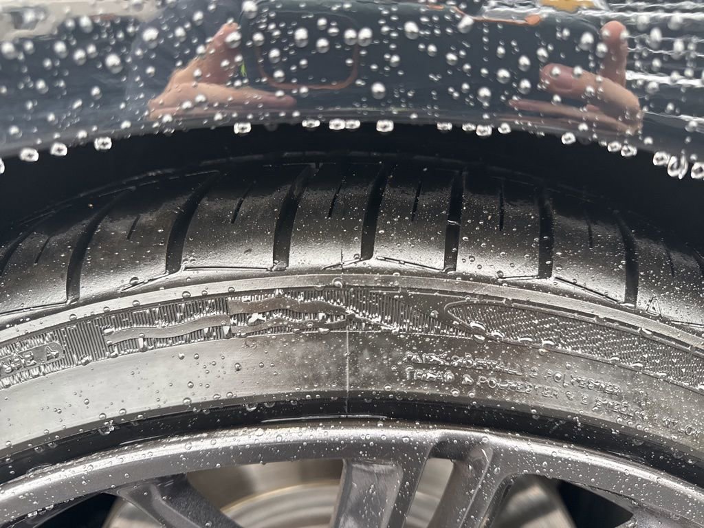 Used 2018 Chevrolet Camaro ZL1 image 31