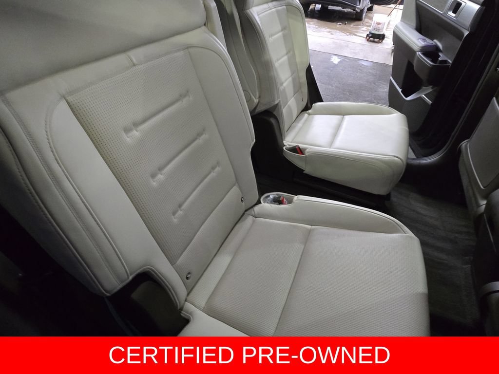 Used 2025 Hyundai Santa Fe Calligraphy FWD image 11
