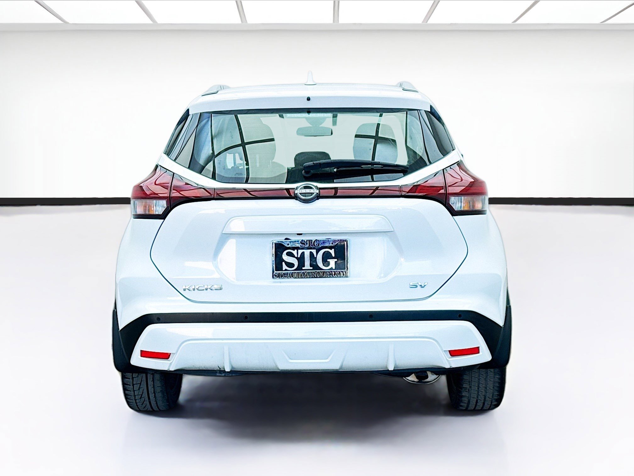 Used 2022 Nissan Kicks SV image 5