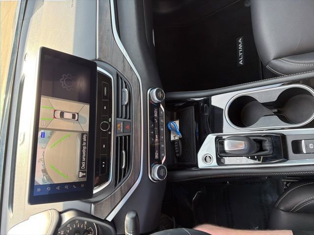 Used 2024 Nissan Altima 2.5 SL image 32