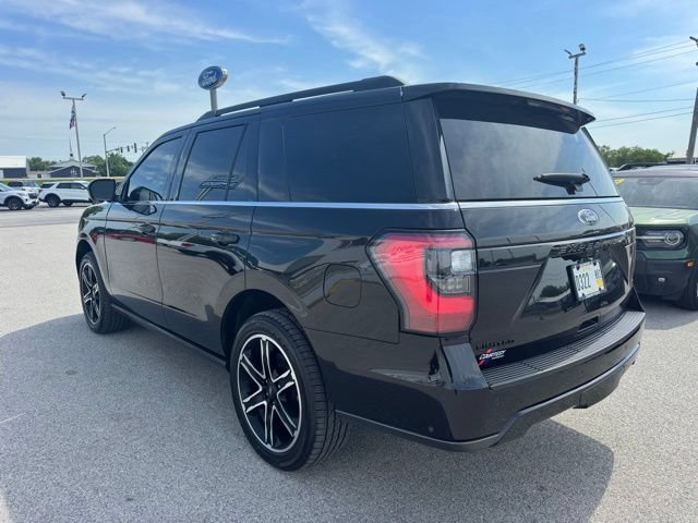 Used 2021 Ford Expedition Limited AWD/4WD image 3