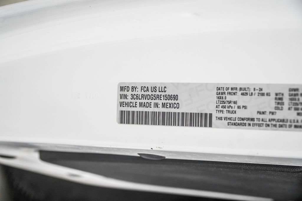 Used 2024 RAM ProMaster 2500 w/ Convenience Group FWD image 30