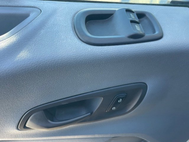 Used 2019 Ford Transit 350 148 Medium Roof image 9