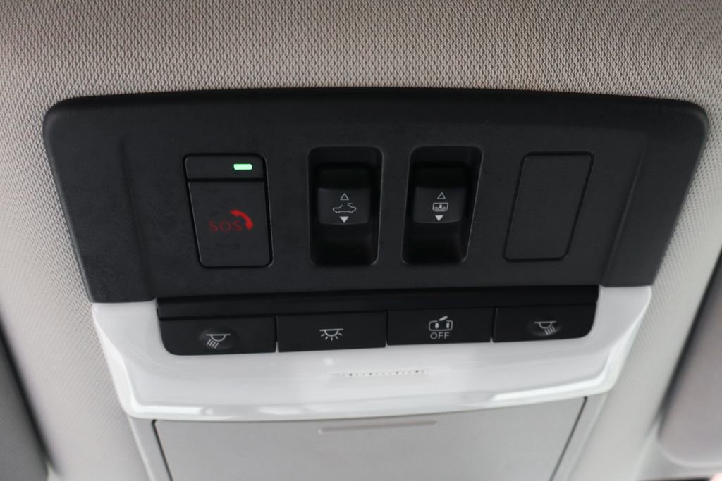 Used 2022 Nissan Pathfinder SL w/ SL Premium Package image 27