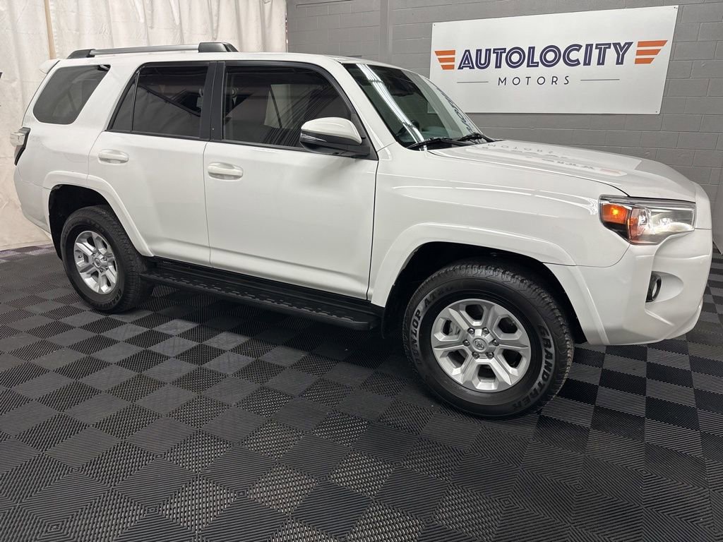 Used 2021 Toyota 4Runner SR5 Premium w/ Moonroof Package image 2