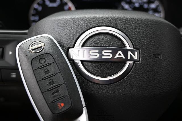 Used 2025 Nissan Rogue SV AWD/4WD image 33