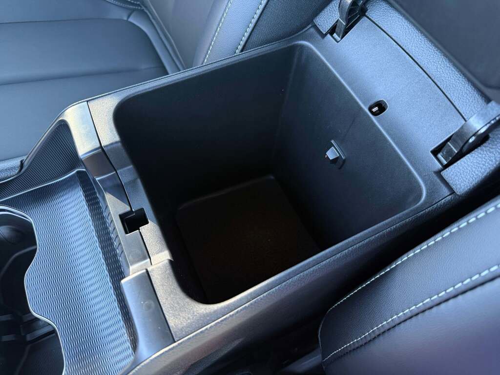 New 2025 Jeep Grand Cherokee L Limited w/ Black Appearance Package image 38