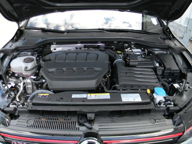 Used 2025 Volkswagen GTI SE FWD image 7