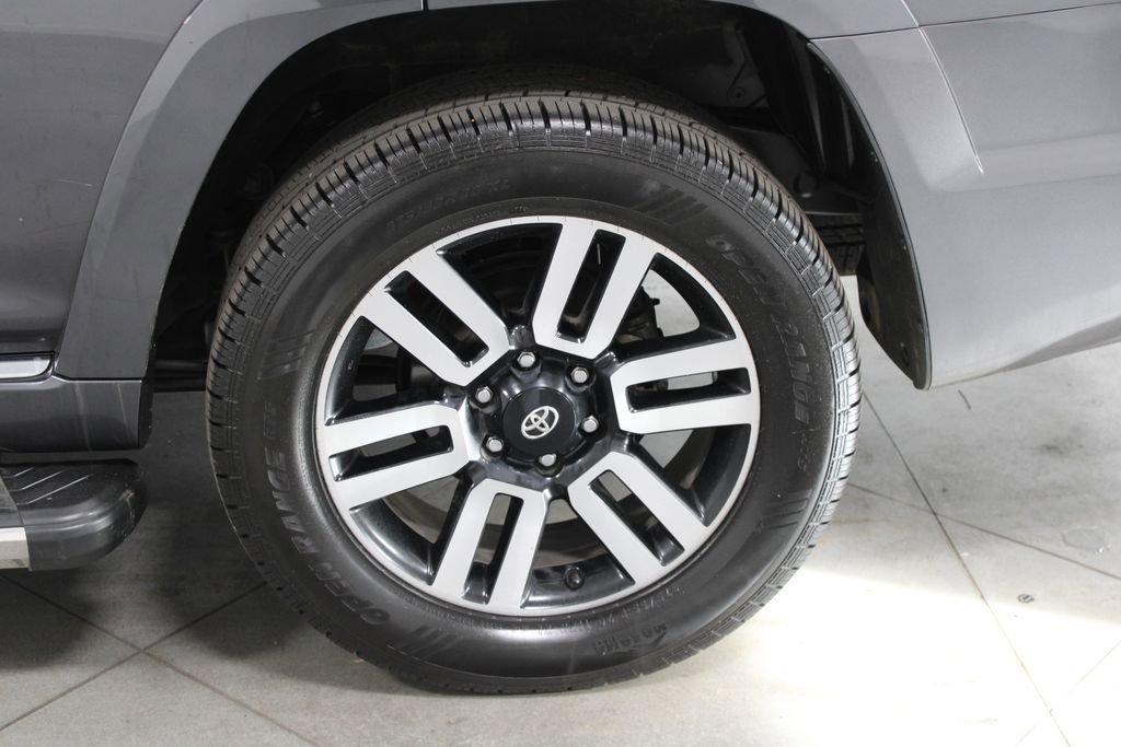 Used 2022 Toyota 4Runner Limited image 18
