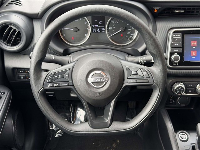 Used 2024 Nissan Kicks S image 12