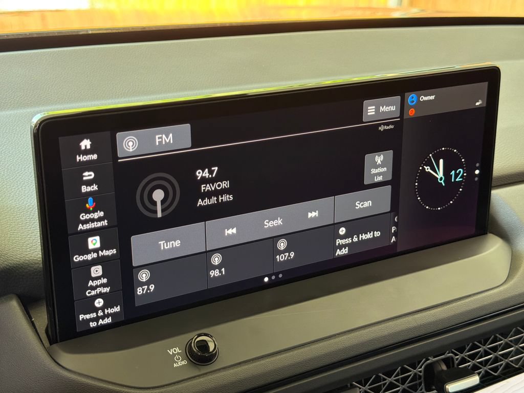 Used 2023 Honda Accord Touring image 8