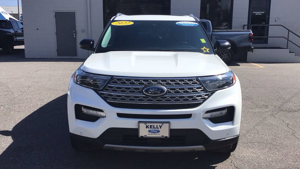 Certified 2022 Ford Explorer Limited w/ Equipment Group 301A image 2