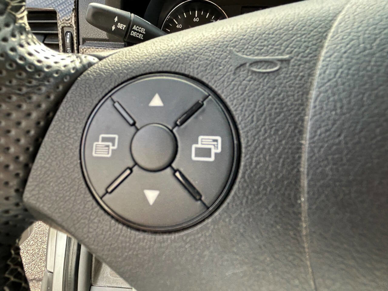 Used 2017 Mercedes-Benz Sprinter 3500 image 36