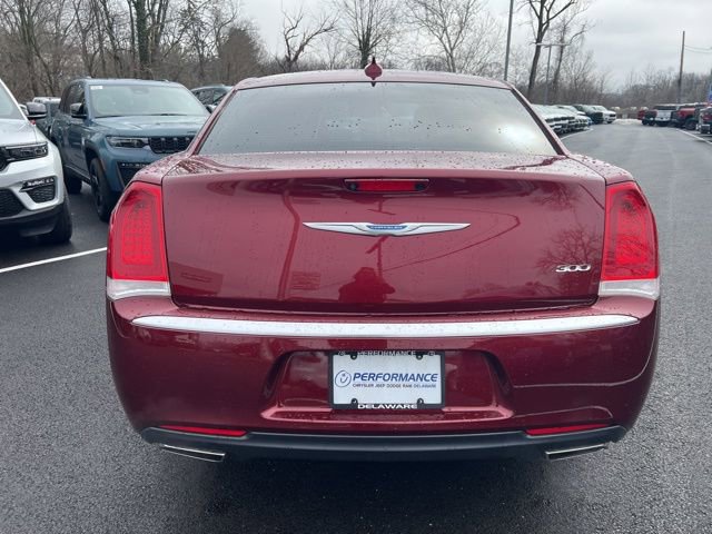 Used 2021 Chrysler 300 Touring w/ Chrome Appearance Package image 29