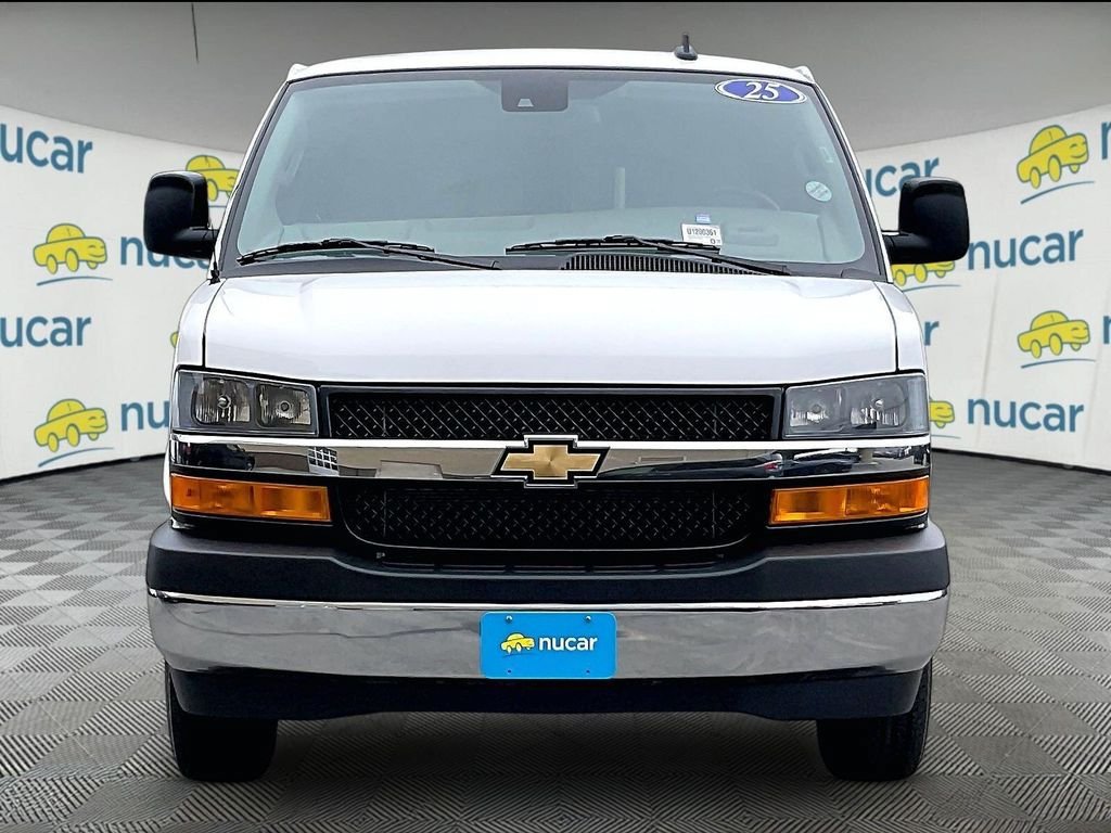 Used 2025 Chevrolet Express 3500 LT w/ LT Preferred Equipment Group RWD image 2