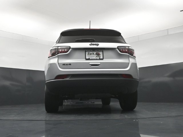 New 2026 Jeep Compass Limited w/ Sun, Sound & Navigation Group AWD/4WD image 23
